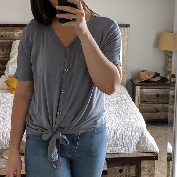 FINAL SALE 🆕🌿DRAPED BUTTON DOWN TOP🌿 - Picture 7 of 7